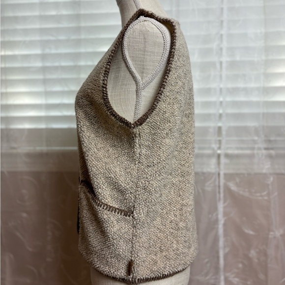 Handmade Sherpa Vest by Common Threads, approximately size 10 - Picture 4 of 12